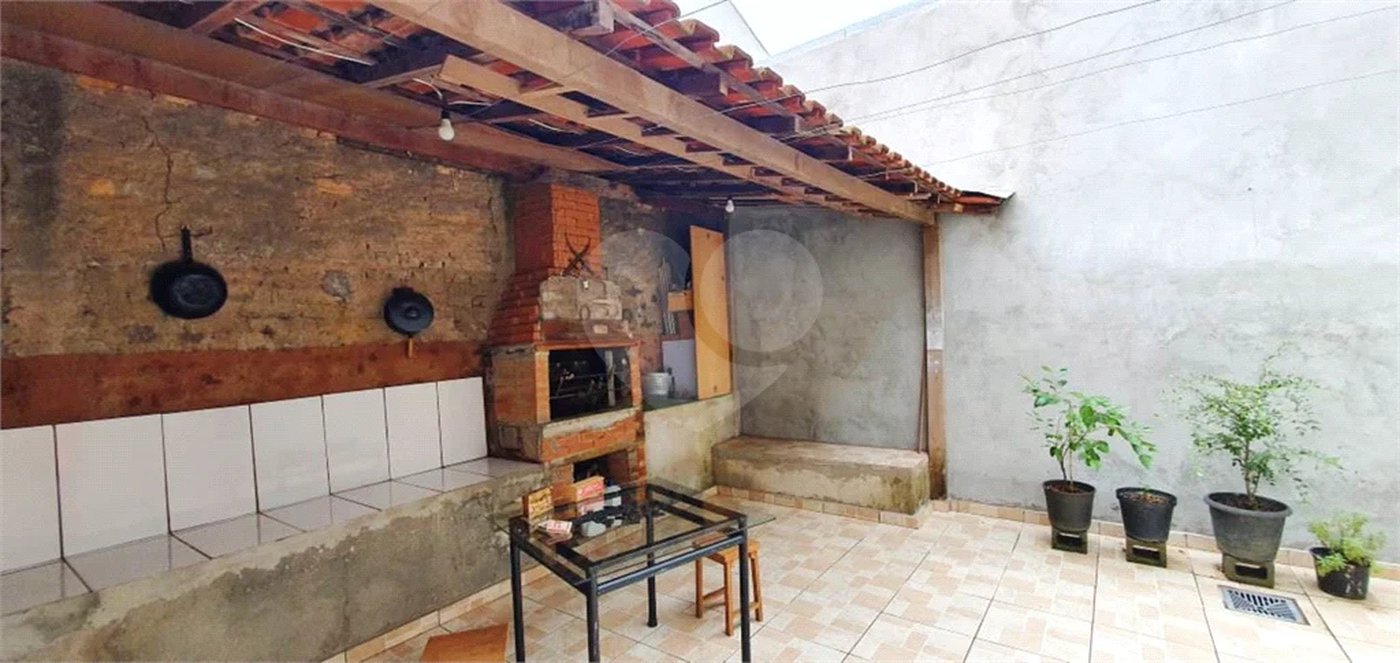 Sobrado à venda com 3 quartos, sendo 1 suíte, em Horto Florestal, São Paulo, SP