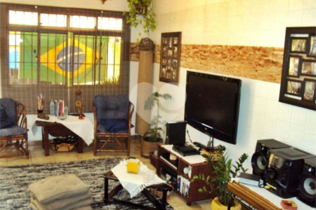 Casa à venda com 4 quartos em Campo Belo, São Paulo, SP