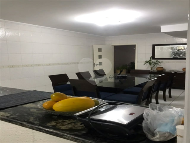 Sobrado à venda com 3 quartos, sendo 1 suíte,  em Vila Gustavo, São Paulo, SP