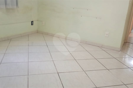 Casa Térrea à venda com 3 quartos, sendo 1 suíte, em Vila Nova, Salto, SP