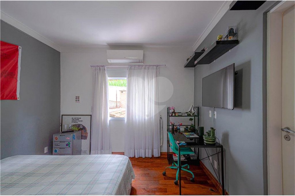 Casa para alugar com 5 quartos, sendo 4 suítes, no condomínio Colinas Japore, São Paulo - SP