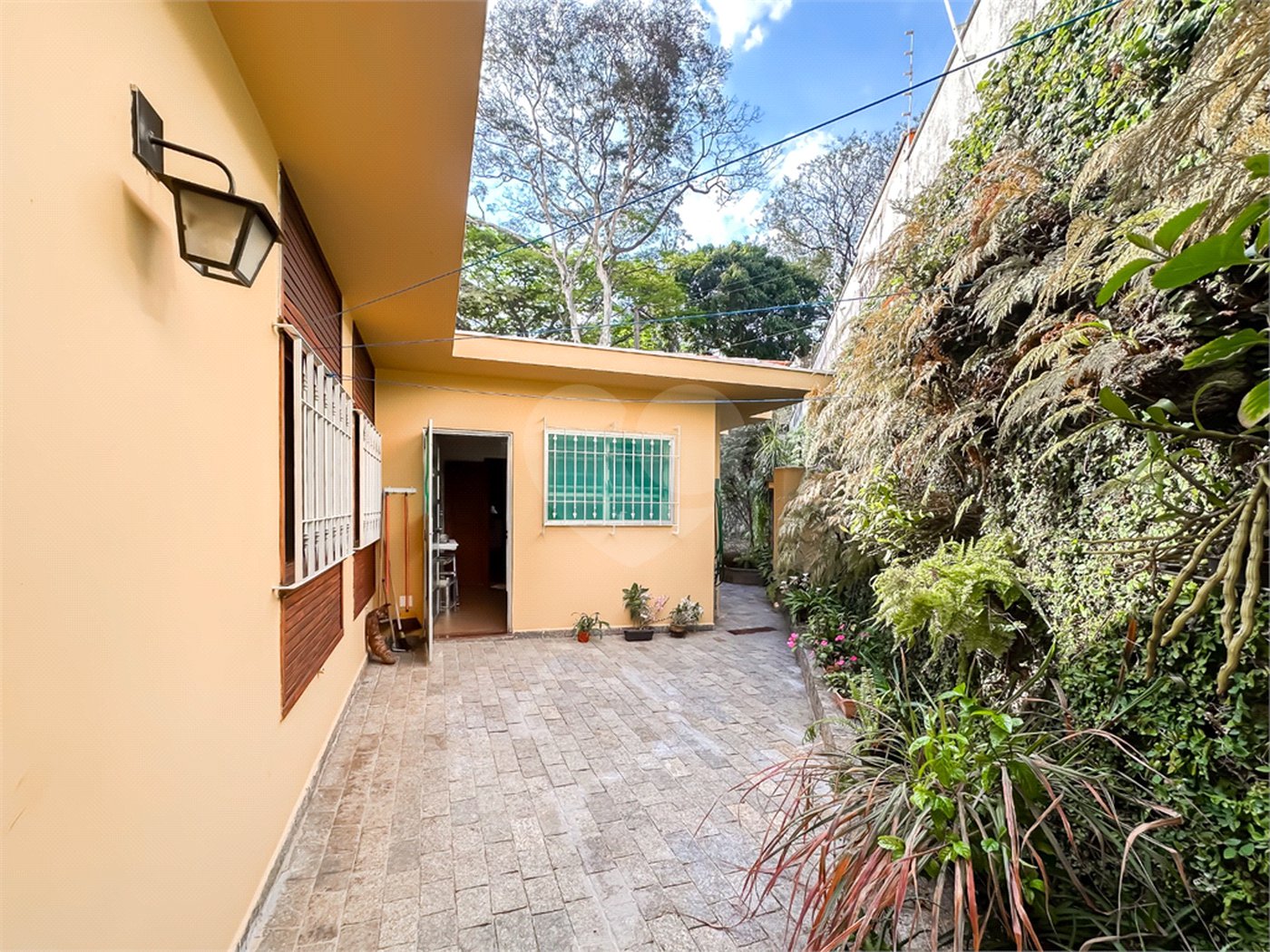 Sobrado à venda com 3 quartos, sendo 1 suíte, em Jardim Prudência, São Paulo, SP
