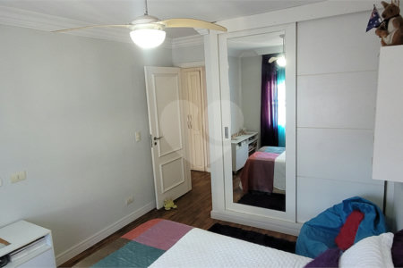 Sobrado à venda com 4 quartos, sendo 3 suítes, em Brooklin Paulista, São Paulo, SP