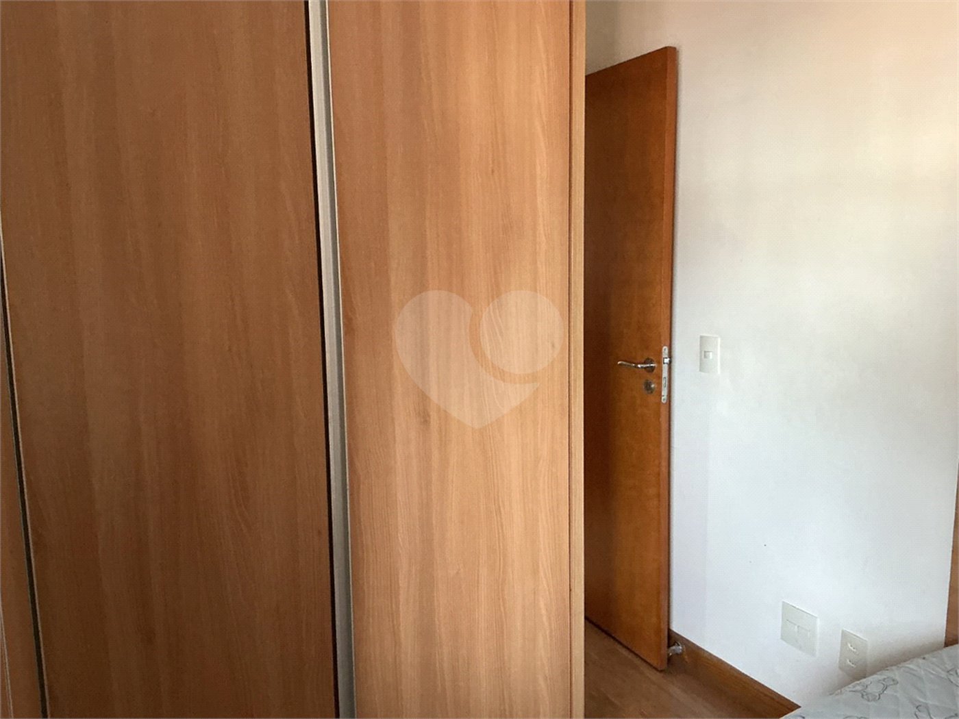 Apartamento à venda com 4 quartos, sendo 1 suíte, em Tremembé, São Paulo, SP