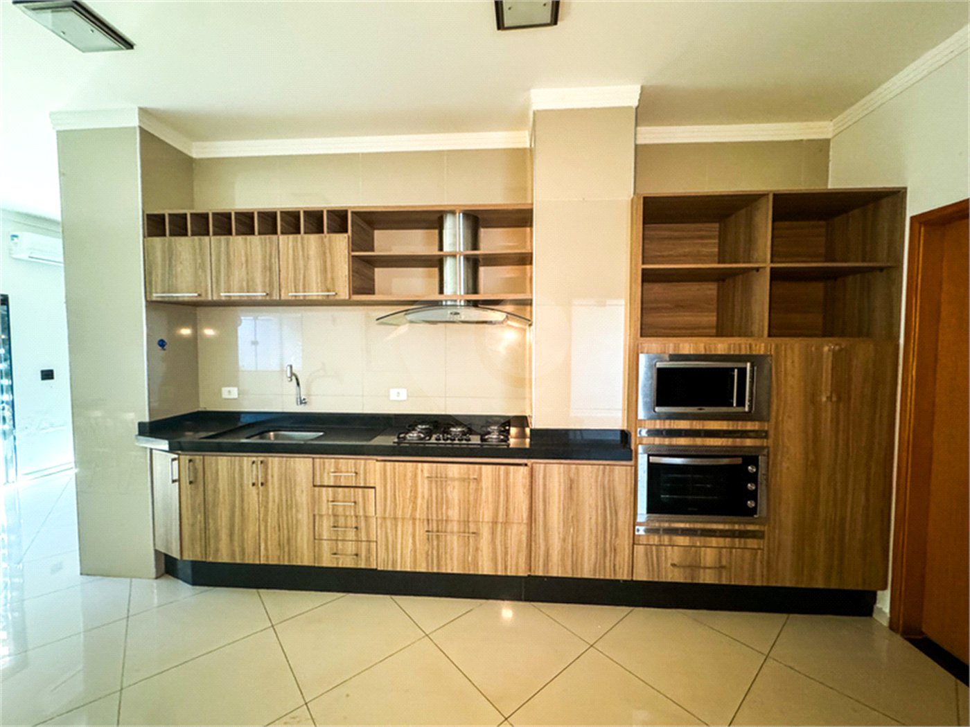 Casa à venda com 3 quartos, sendo 1 suíte, em Jardim Paranapunga, Três Lagoas, MS