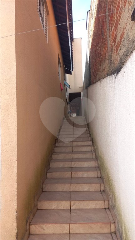 Casa à venda com 4 quartos, sendo 1 suíte, em Jardim Altos do Itavuvu, Sorocaba, SP