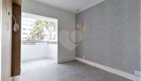 Apartamento à venda com 3 quartos, sendo 1 suíte,  em Jardim Marajoara, São Paulo, SP