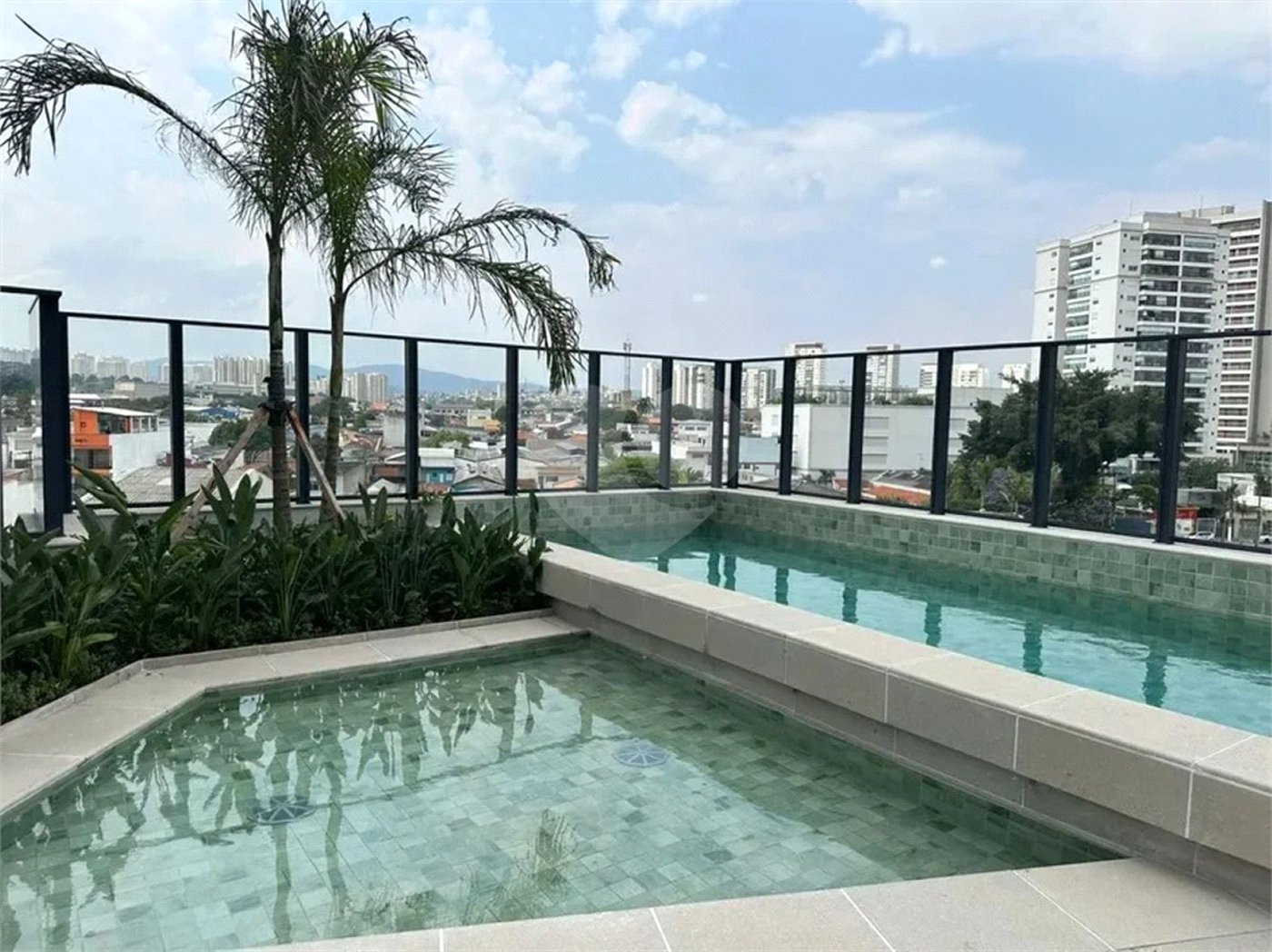 Apartamento à venda com 3 quartos, sendo 1 suíte, em Vila Anastácio, São Paulo, SP