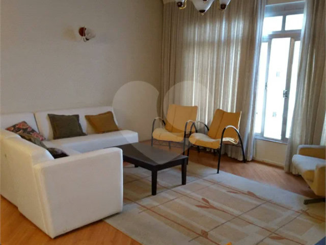Casa à venda com 3 quartos, sendo 1 suíte,  em Vila Madalena, São Paulo, SP