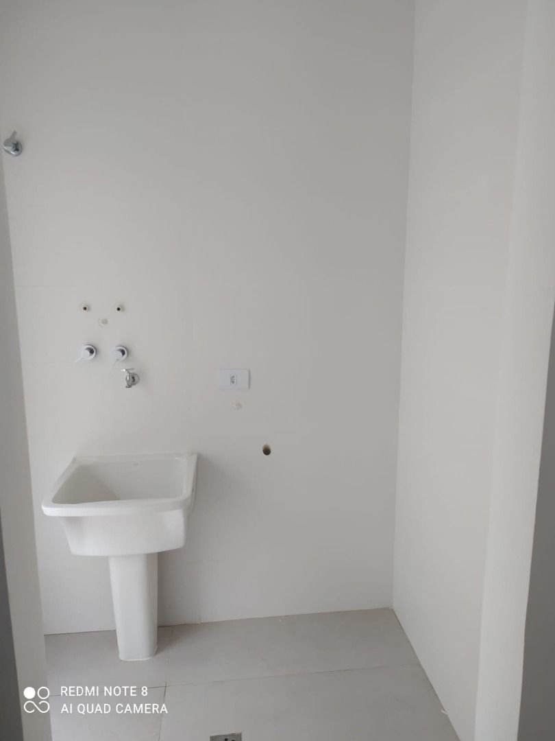 Sobrado com 3 dormitórios à venda, 107 m² por R$ 825.000,00 - Estuário - Santos/SP