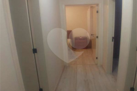 Apartamento à venda com 3 quartos, sendo 1 suíte,  em Cambuci, São Paulo, SP