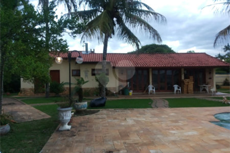 Casa à venda com 4 quartos, sendo 2 suítes,  no condomínio Acmti - Colinas do Mosteiro, Terras de Itaici e Recanto dos Pássaros, Indaiatuba - SP
