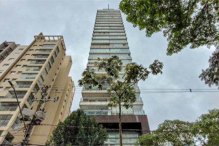 Apartamento à venda com 2 quartos, sendo 1 suíte,  em Vila Olímpia, São Paulo, SP