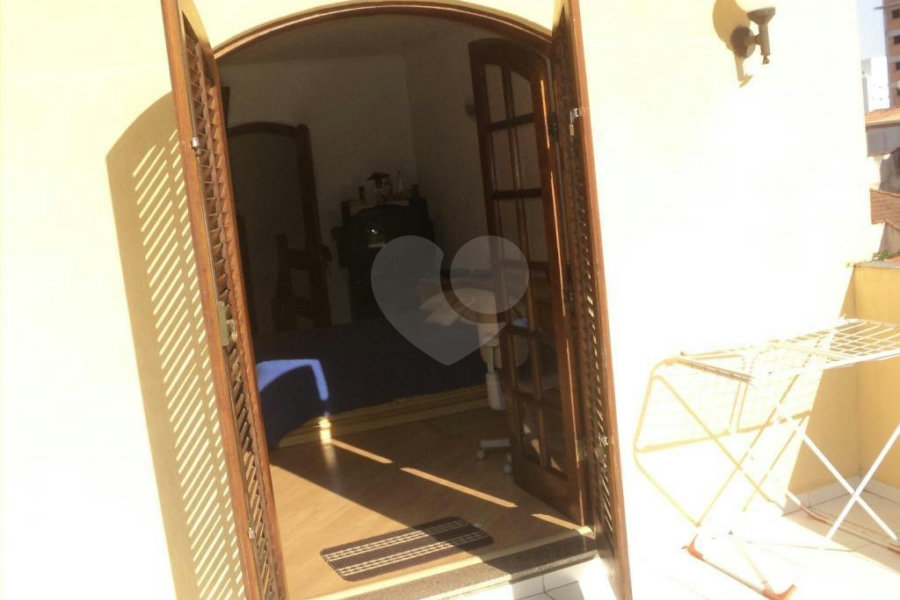 Casa Térrea à venda com 3 suítes em Vila Paulicéia, São Paulo, SP