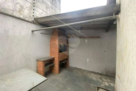 Sobrado à venda com 3 quartos, sendo 1 suíte, em Adalgisa, Osasco, SP