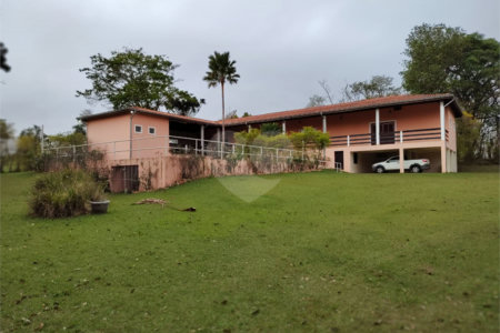 Chácara à venda com 3 quartos, sendo 1 suíte, em Bairro do Machadinho, Angatuba, SP