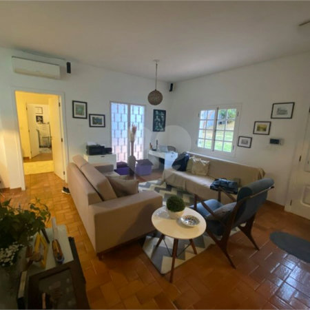 Casa de Vila à venda com 3 quartos, sendo 1 suíte,  em Cidade São Francisco, São Paulo, SP