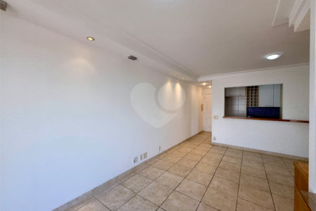 Apartamento à venda com 2 quartos, sendo 1 suíte, em Jardim Marajoara, São Paulo, SP