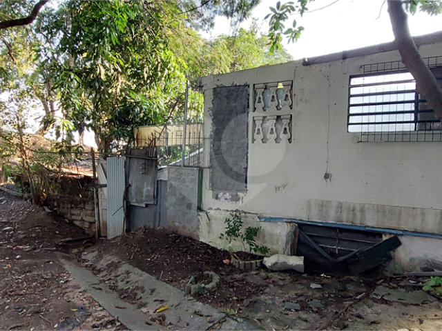 Terreno à venda em Parada Inglesa, São Paulo, SP