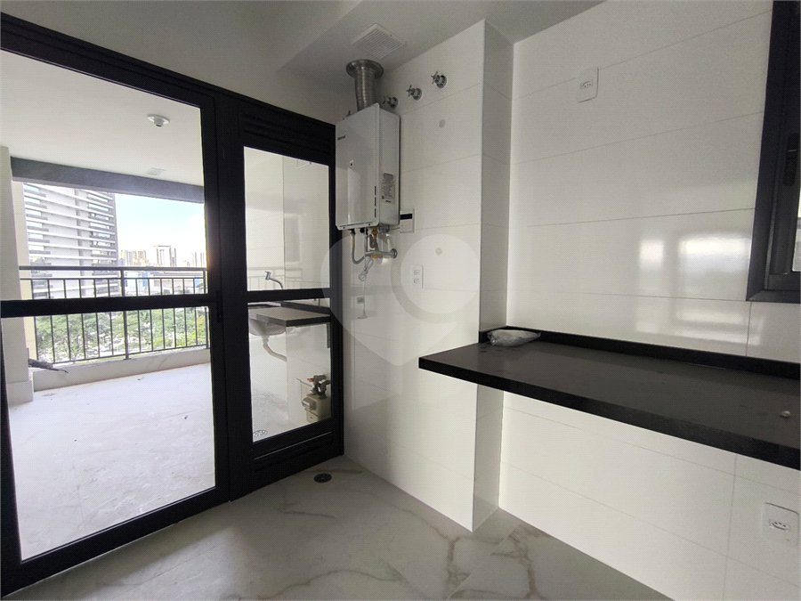 Apartamento à venda ou para alugar com 3 suítes em Água Branca, São Paulo, SP