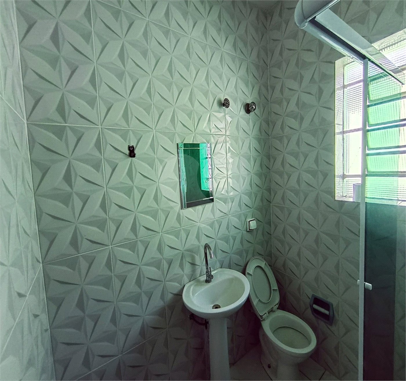 Sobrado à venda com 3 quartos em Chora Menino, São Paulo, SP