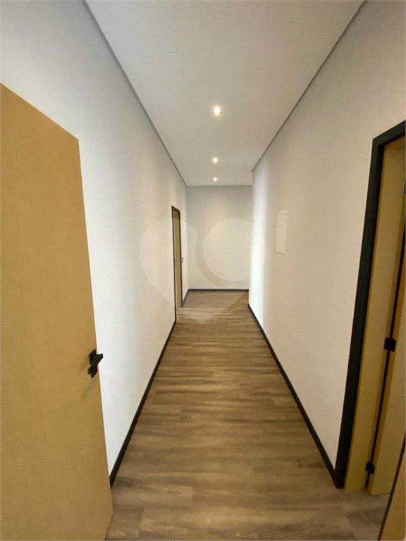 Casa à venda com 4 quartos, sendo 3 suítes,  no condomínio Jardim das Palmeiras, Bragança Paulista - SP