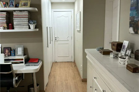 Apartamento à venda com 4 suítes em Real Parque, São Paulo, SP