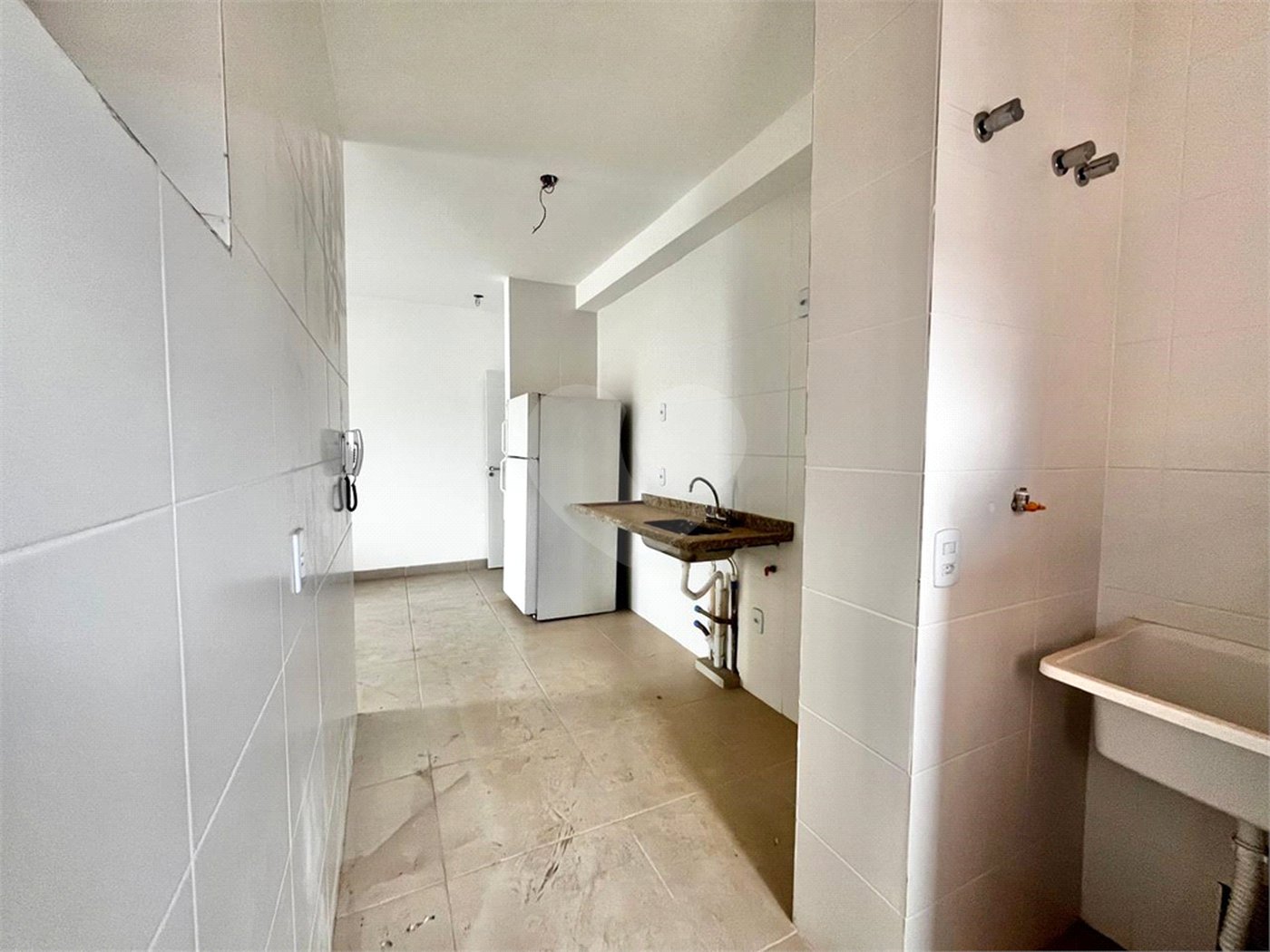 Apartamento à venda com 3 quartos, sendo 1 suíte,  em Vila Macia, Itapetininga, SP