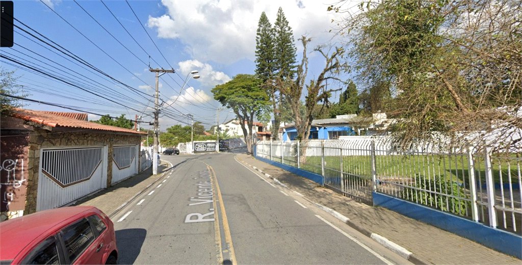 Casa à venda com 3 quartos, sendo 1 suíte, em Vila Acoreana, Poá, SP