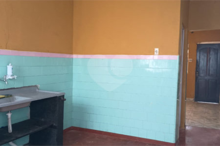 Casa Térrea 2 Dormitórios com 1 Vaga de Garagem Próxima à Estação São Lucas – Excelente Oportunidade para Morar ou Investir.