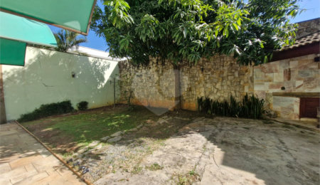 Sobrado à venda com 4 quartos, sendo 3 suítes,  em Jardim São Bento, São Paulo, SP