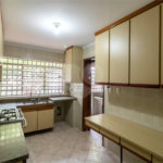 Sobrado à venda com 5 quartos, sendo 3 suítes, em Alto da Boa Vista, São Paulo, SP