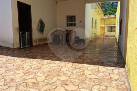 Sobrado à venda com 4 quartos, sendo 2 suítes, em Jardim Modelo, Suzano, SP