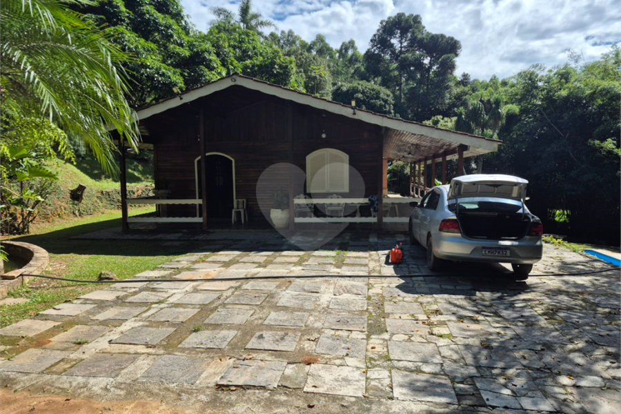 Casa Térrea à venda com 3 quartos, sendo 1 suíte,  em Serra da Cantareira, Mairiporã, SP