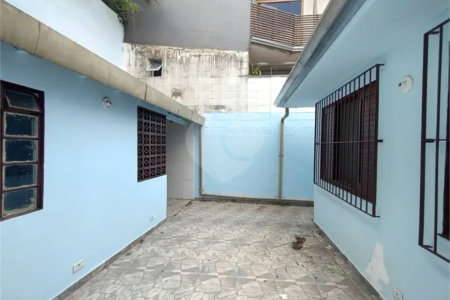 Casa de Vila à venda com 3 quartos, sendo 1 suíte,  em Jardim Esmeralda, São Paulo, SP