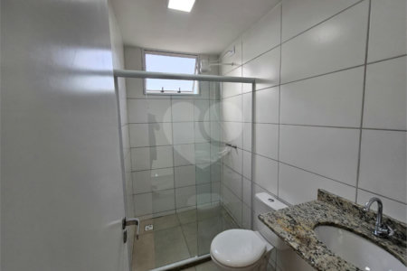 Apartamento para alugar com 2 quartos, sendo 1 suíte, em Nova São Pedro, São Pedro da Aldeia, RJ