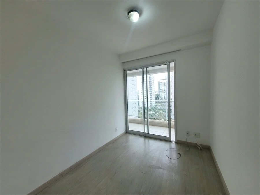Apartamento à venda com 2 quartos em Vila Anastácio, São Paulo, SP