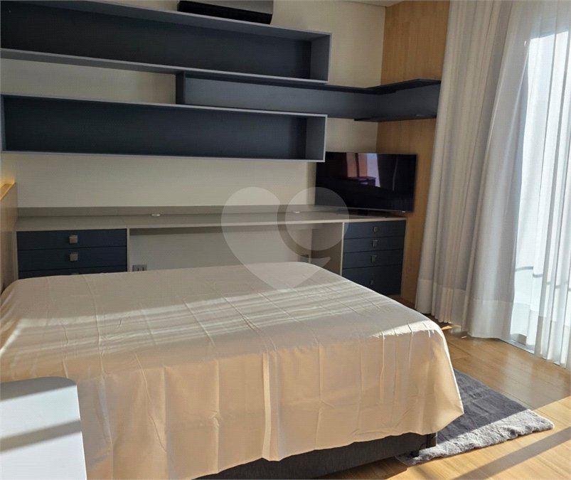 Casa à venda com 6 quartos, sendo 3 suítes, no condomínio Ibiti Royal Park, Sorocaba - SP