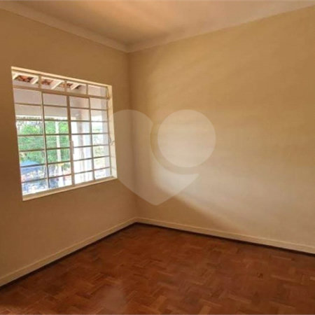 Casa à venda com 2 quartos no Centro, Vinhedo, SP