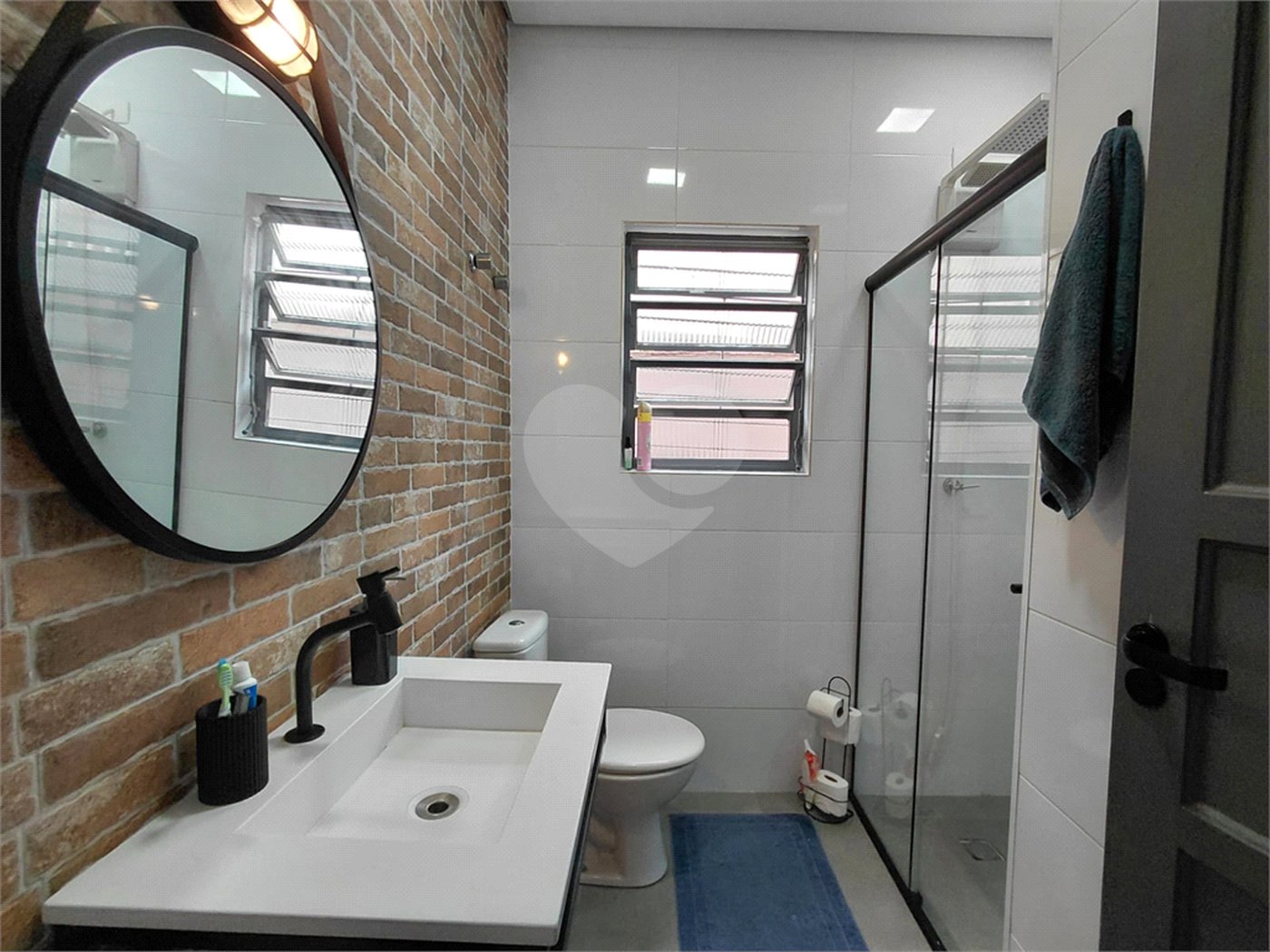 Sobrado à venda com 3 quartos, sendo 1 suíte, em Vila Romana, São Paulo, SP