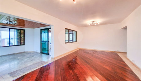 Apartamento à venda com 4 suítes em Vila Suzana, São Paulo, SP