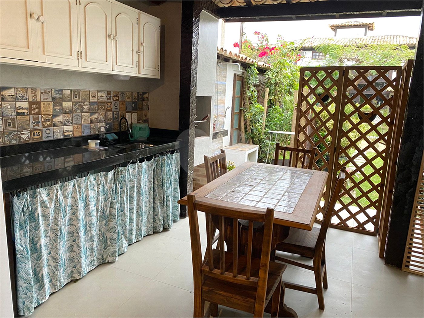 Casa à venda com 2 quartos, sendo 1 suíte, em Manguinhos, Armação dos Búzios, RJ