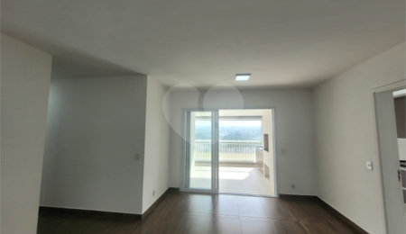 Apartamento à venda com 3 quartos, sendo 1 suíte,  em Barra Funda, São Paulo, SP