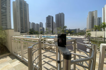 Apartamento à venda com 3 quartos, sendo 1 suíte, no Centro, São Bernardo do Campo, SP