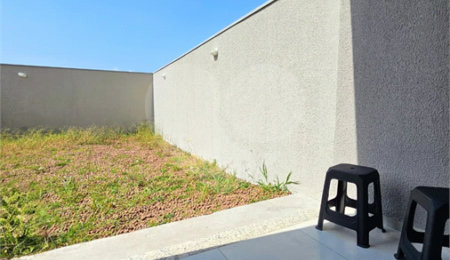 Apartamento para alugar com 2 quartos, sendo 1 suíte,  em Nova São Pedro, São Pedro da Aldeia, RJ