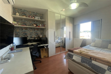 Sobrado à venda com 3 quartos em Vila Gustavo, São Paulo, SP