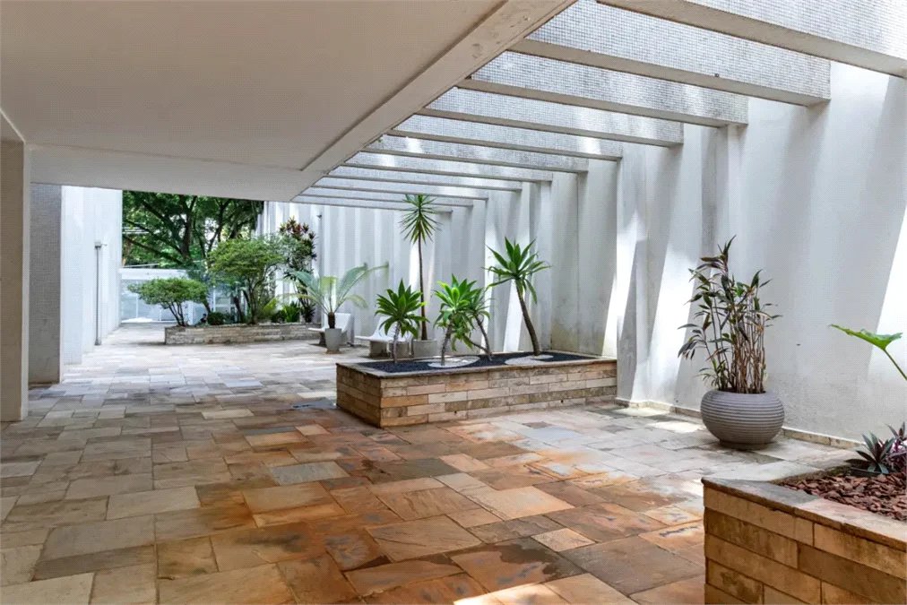 Apartamento à venda com 3 suítes em Jardim Paulista, São Paulo, SP
