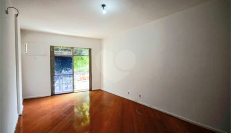 Apartamento à venda com 2 quartos, sendo 1 suíte,  em Grajaú, Rio de Janeiro, RJ