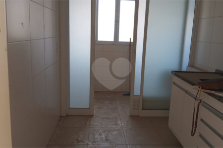 Apartamento à venda com 3 quartos, sendo 1 suíte,  em Picanço, Guarulhos, SP