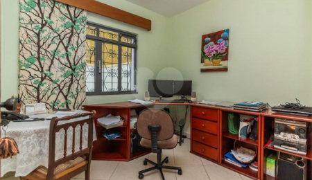 Casa à venda com 3 suítes em Horto, São Paulo, SP